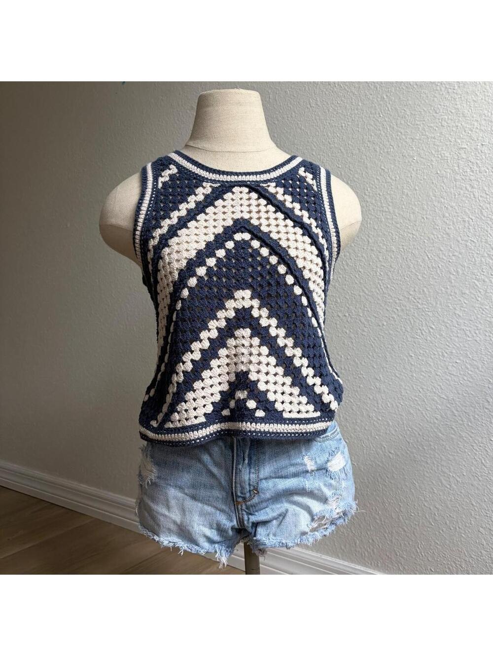 BOHO CROCHET TANK